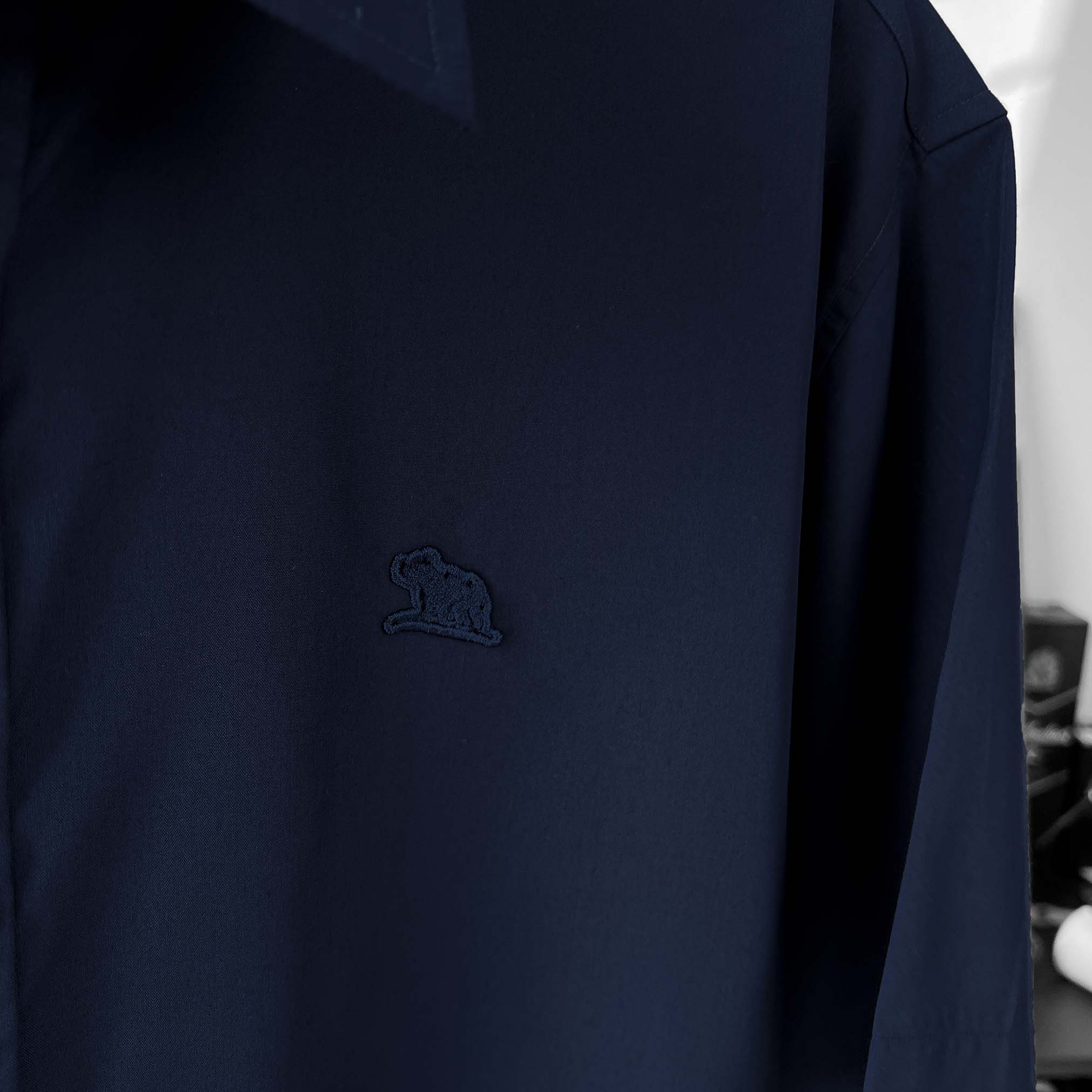 Áo Sơ Mi Tay ngắn Bigsize Trơn Logo thêu Gấu Màu Xanh đen