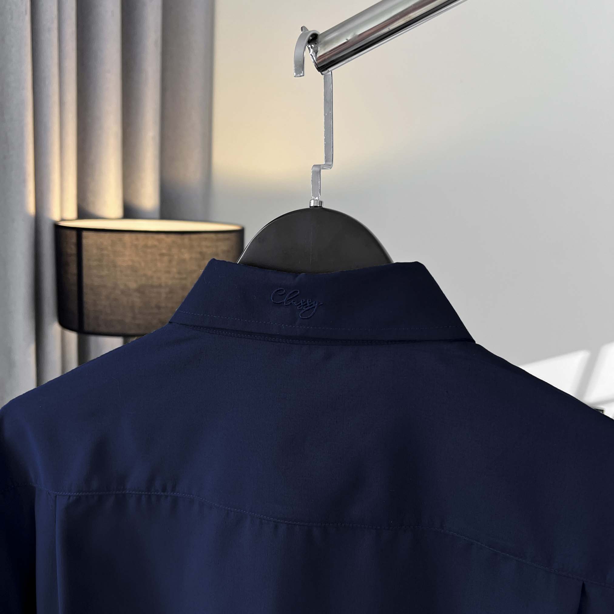 Áo Sơ Mi Tay dài Bigsize Trơn Logo thêu Gấu Màu Xanh đen