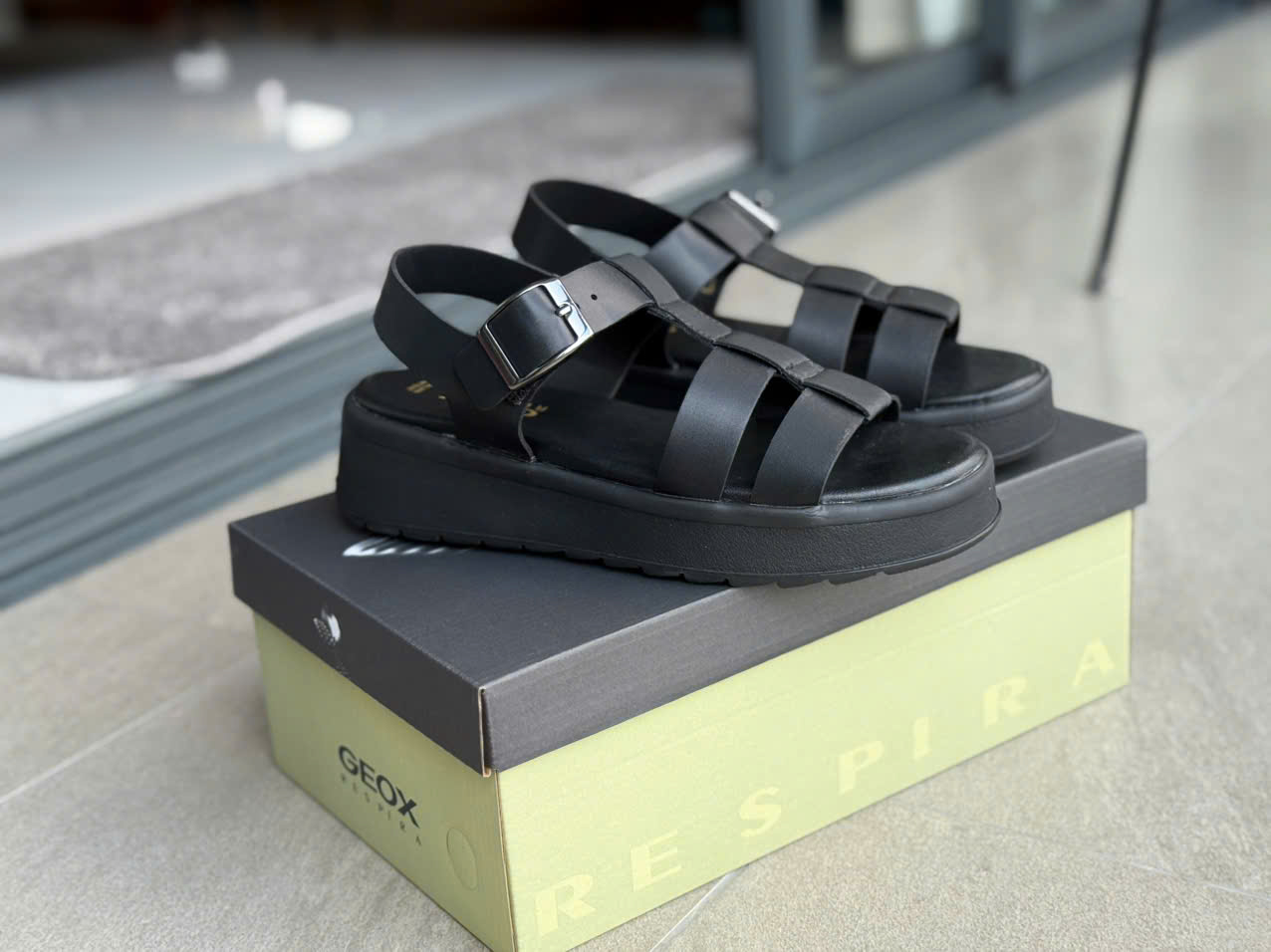 Sandal nữ Geox womens D Adacter S B Color Black Leather  - Giày nữ xuất dư Âu, Mỹ