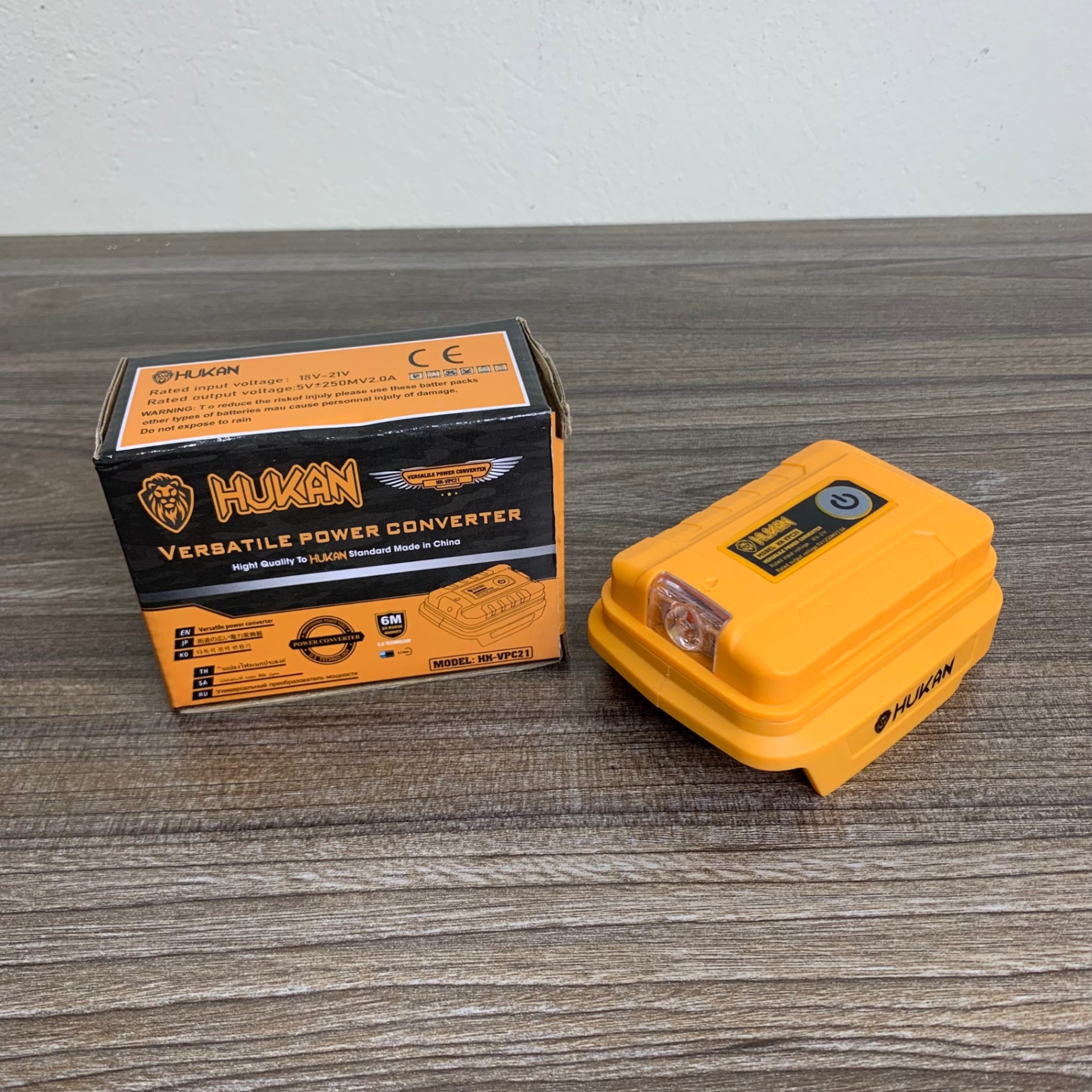 Bộ chuyển sạc chân phổ thông M21 HUKAN VPC21
