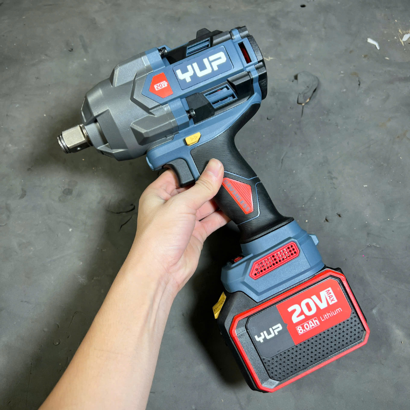Máy siết bulong dùng pin YUPAI YP20 W1500M