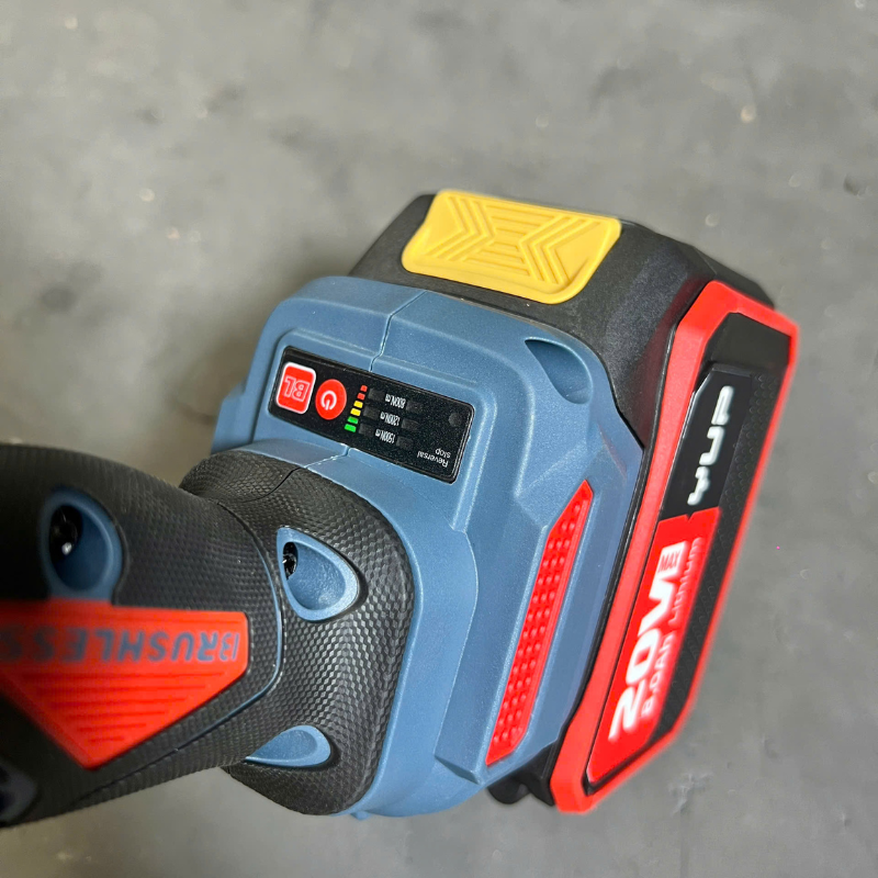 Máy siết bulong dùng pin YUPAI YP20 W1500M