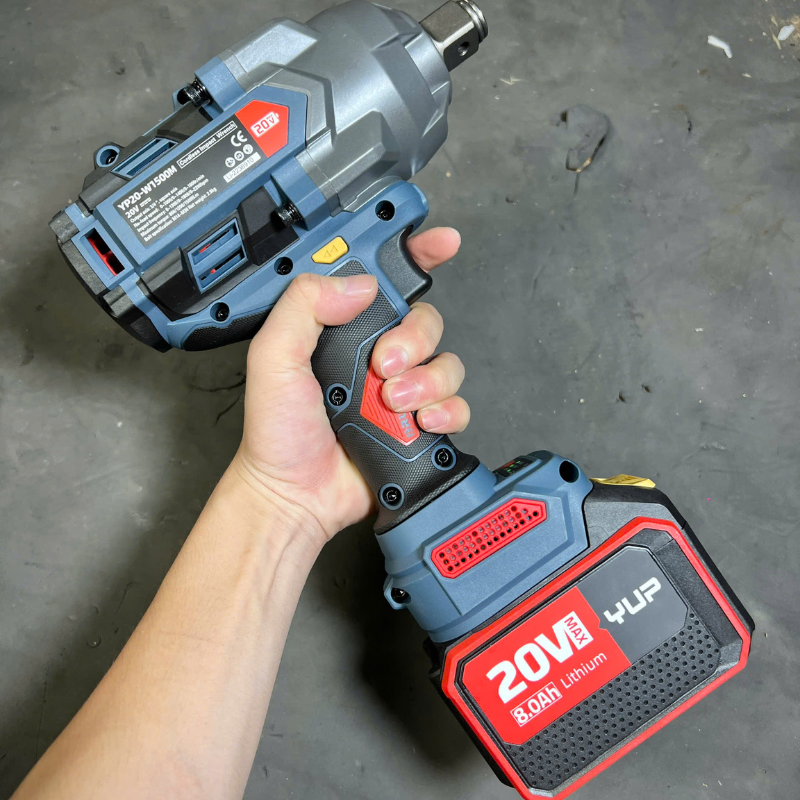 Máy siết bulong dùng pin YUPAI YP20 W1500M