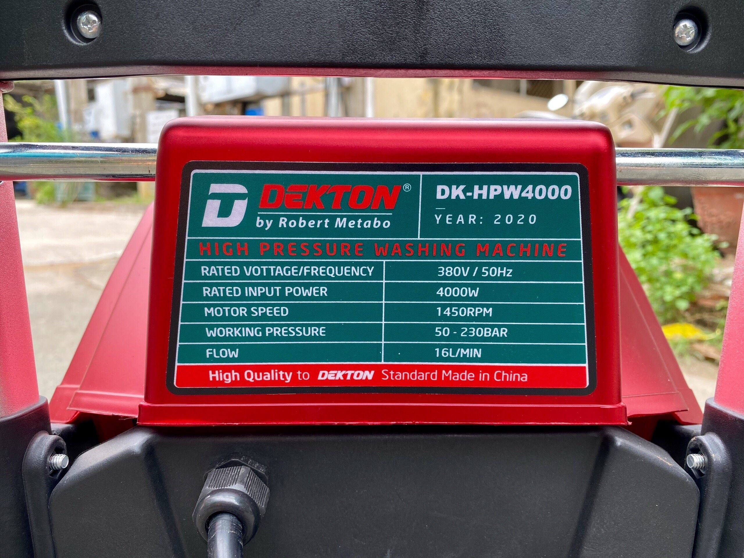Máy rửa xe điện DEKTON DK-HPW4000 (CÔNG NGHIỆP)