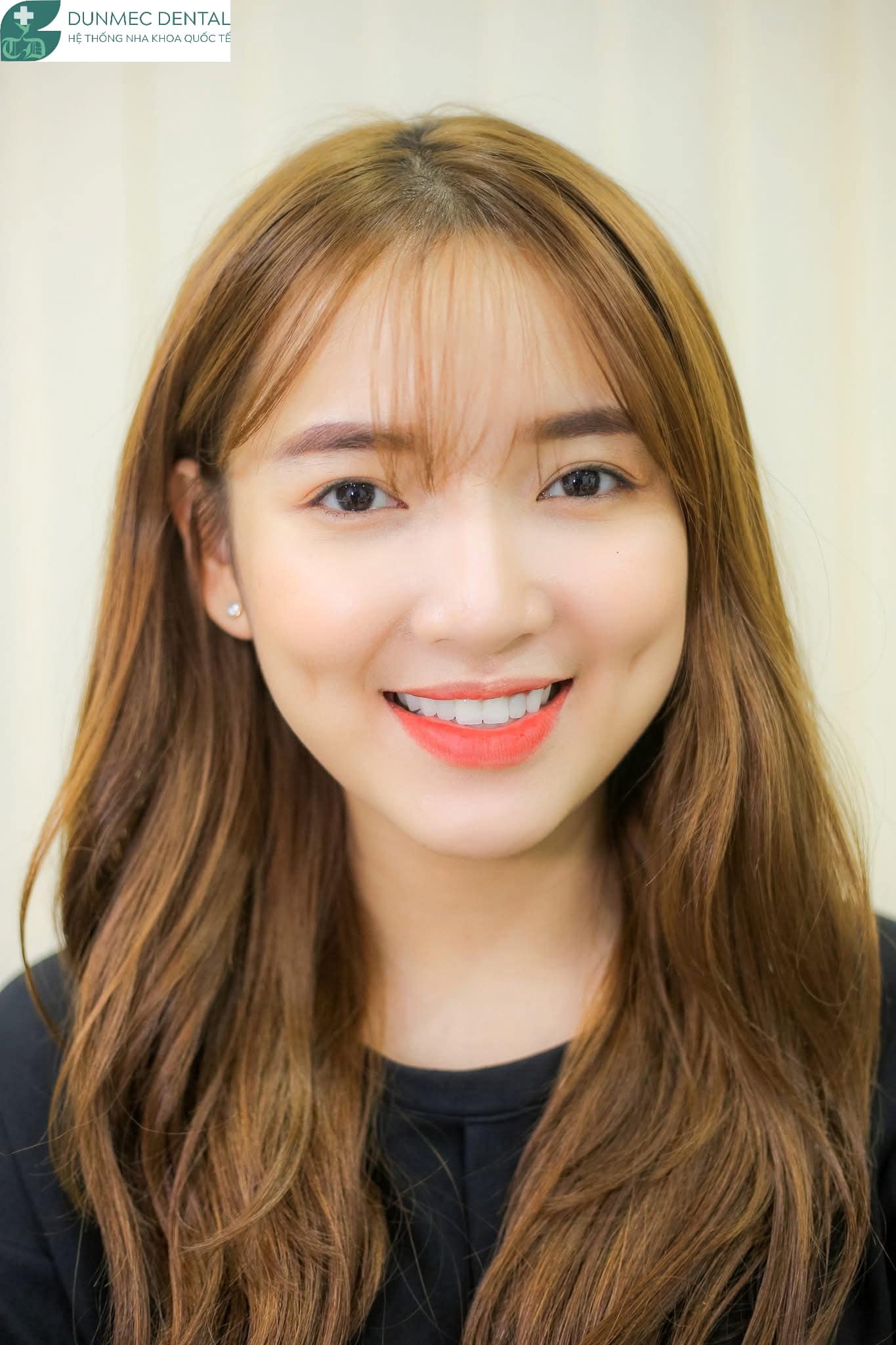 Phụ nữ Việt: Tự tin – Dịu dàng – Rạng rỡ với nụ cười Dunmec
