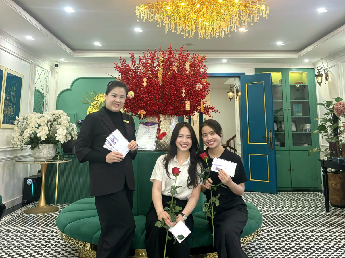 8/3 Ấm Áp – DUNMEC Gửi Tặng Hoa Đến Những Bóng Hồng Tuyệt Vời