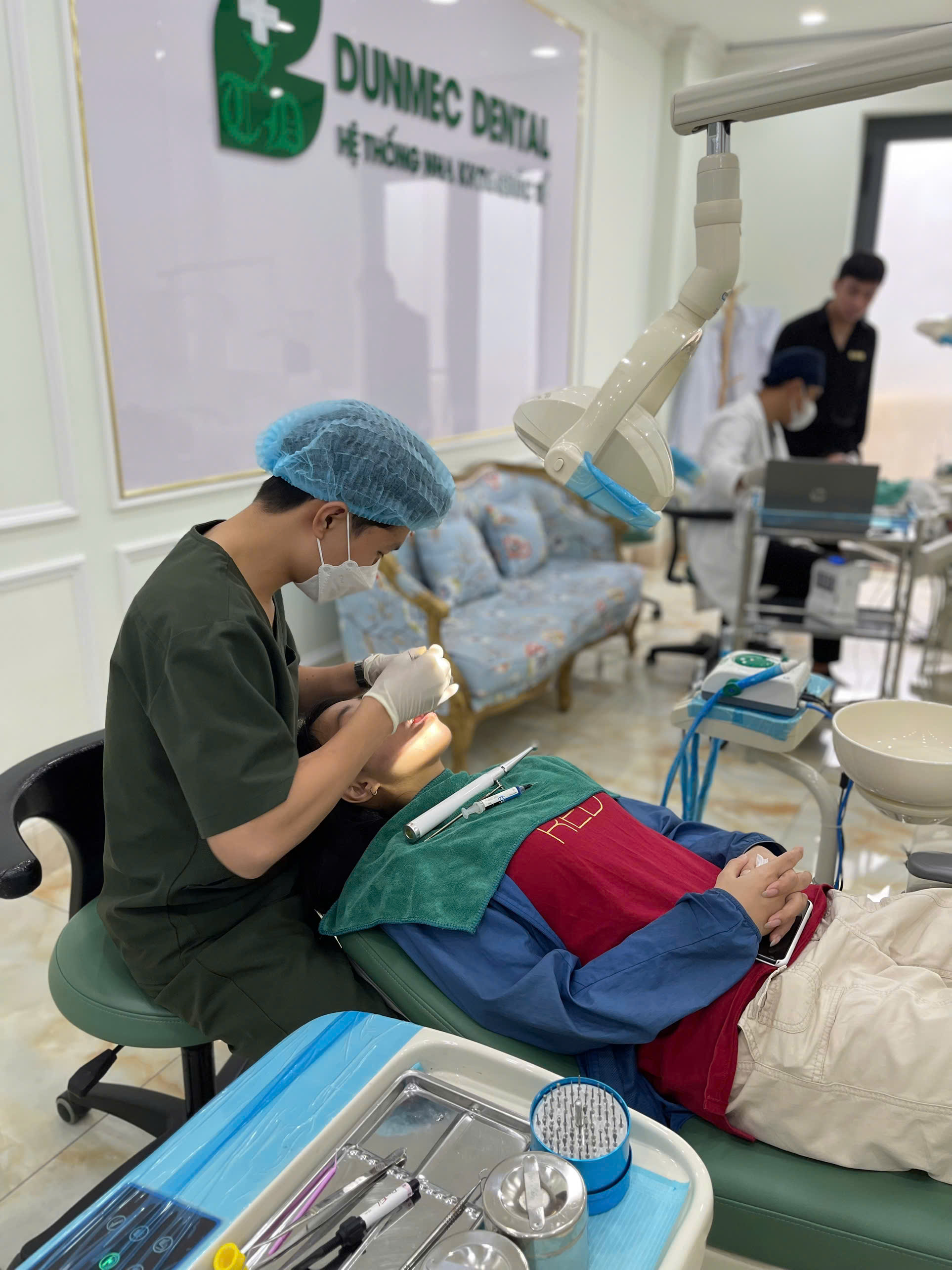 Tặng bạn nụ cười - Tự tin tỏa sáng với ưu đãi giảm 30% tại Nha khoa Quốc tế Dunmec