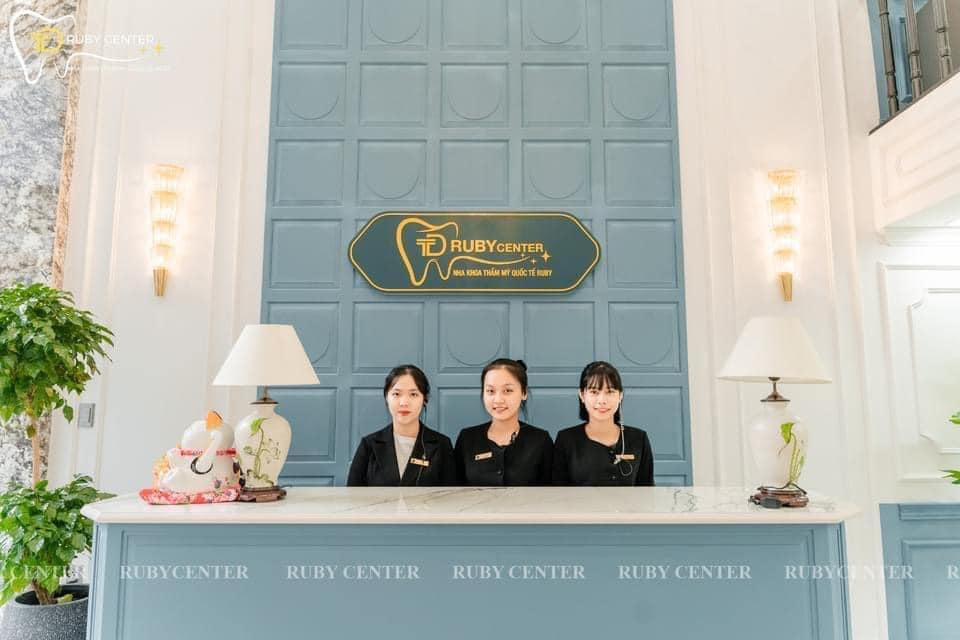 02. Chuyên gia tư vấn dịch vụ phù hợp