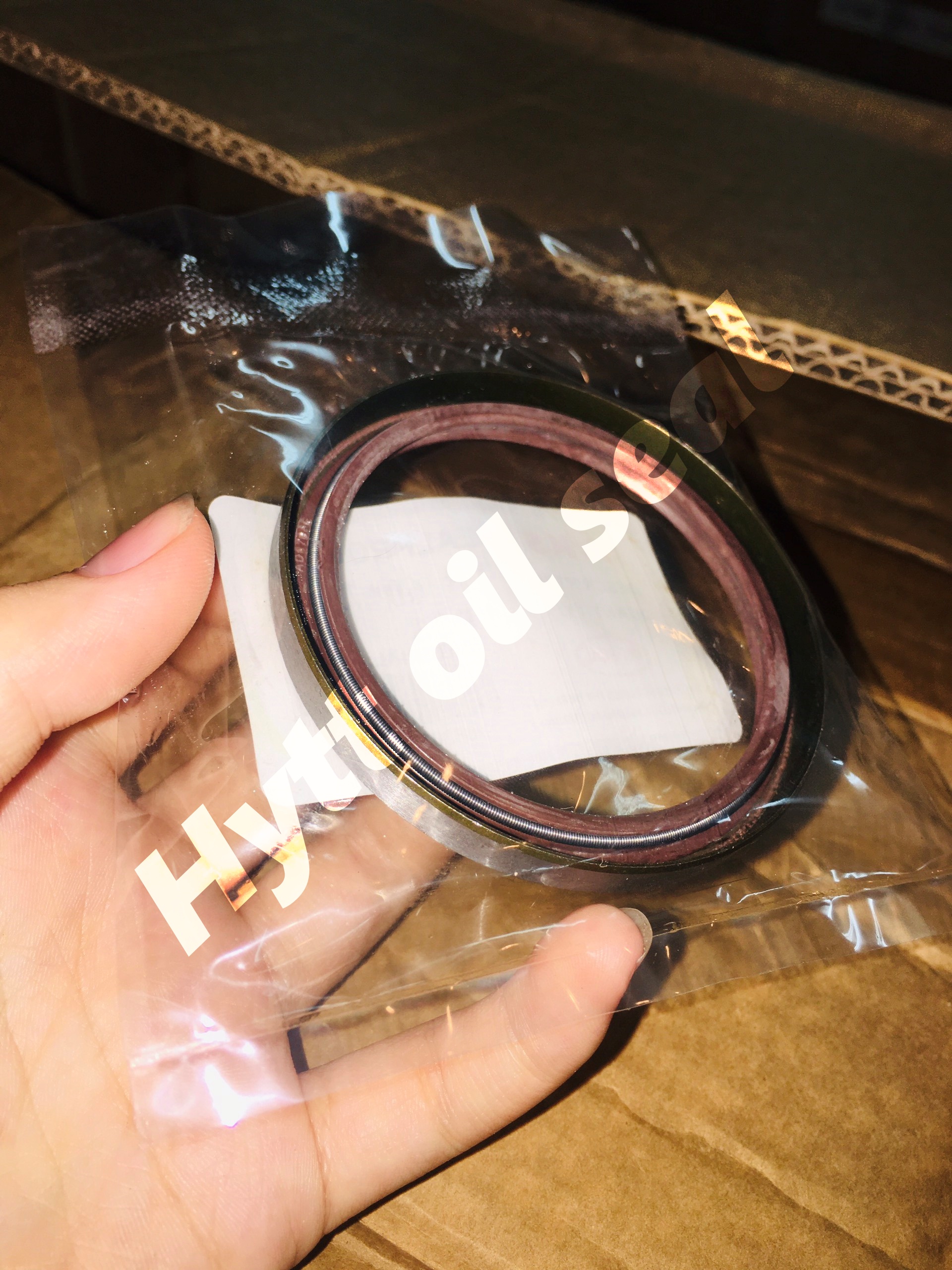 PHỐT CHẮN DẦU TB 60*72*7.5 (PHỐT XE HƠI 60x72x7.5)