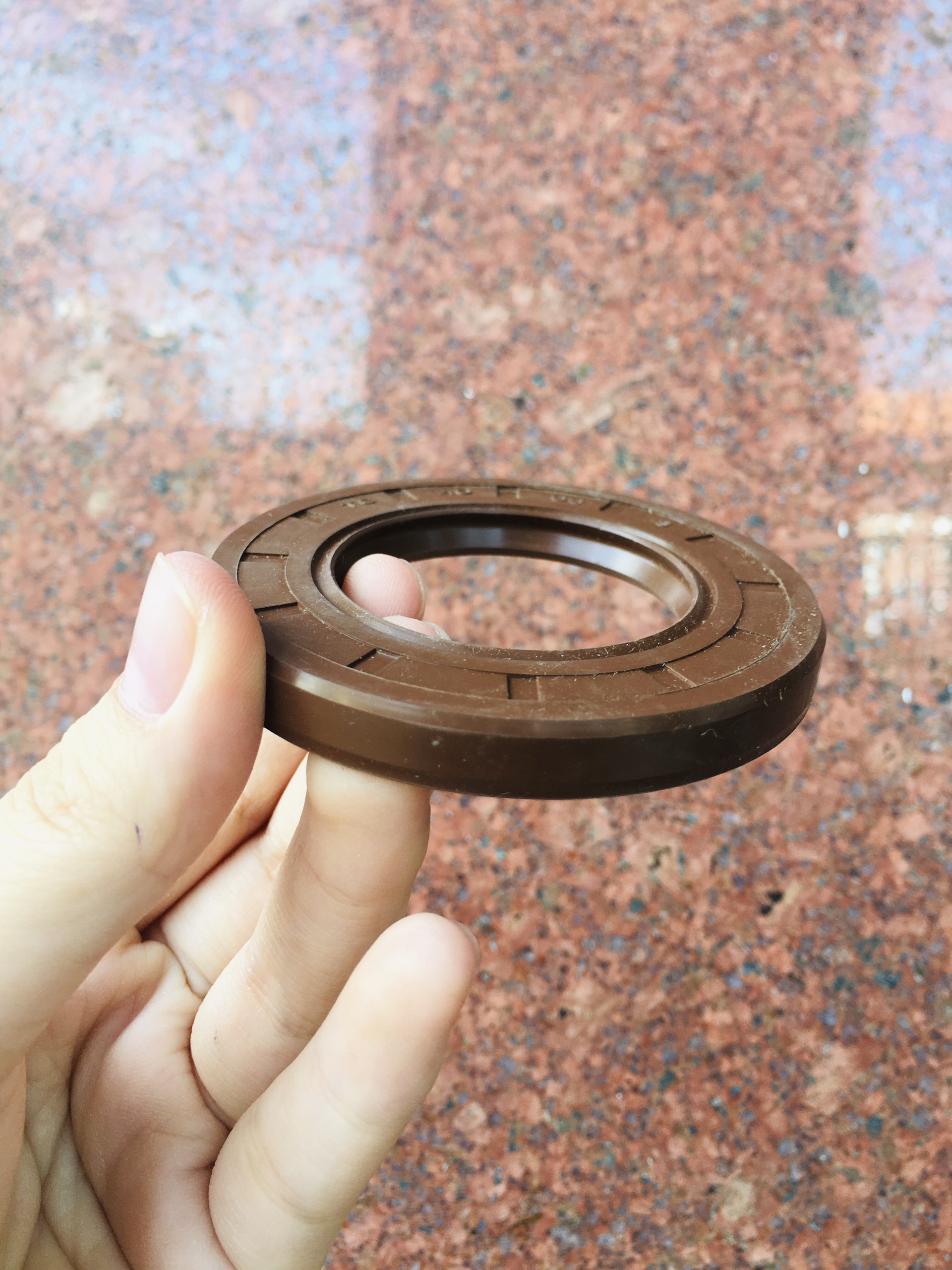 TC VITON 40*68*8, PHỐT CHẮN DẦU CAO SU FKM CHỊU NHIỆT, CHỊU HÓA CHẤT TỐT