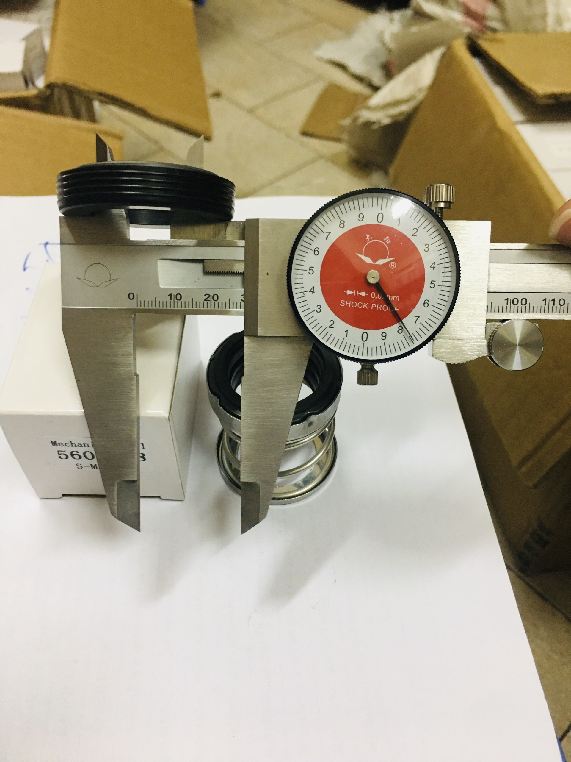 PHỐT BƠM 560A-28 ( phốt cao)