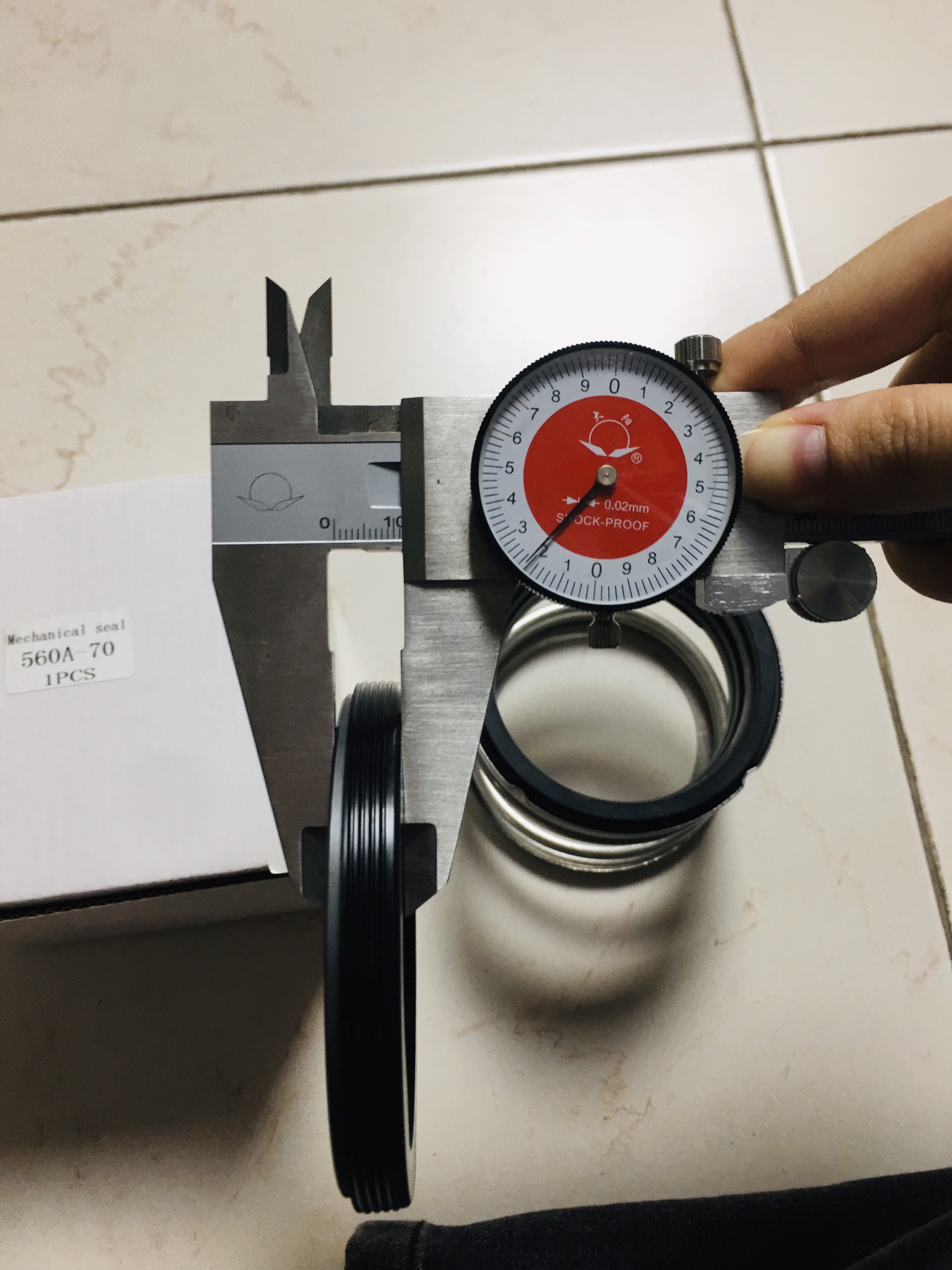 PHỐT BƠM 560A-70 (phốt cao)