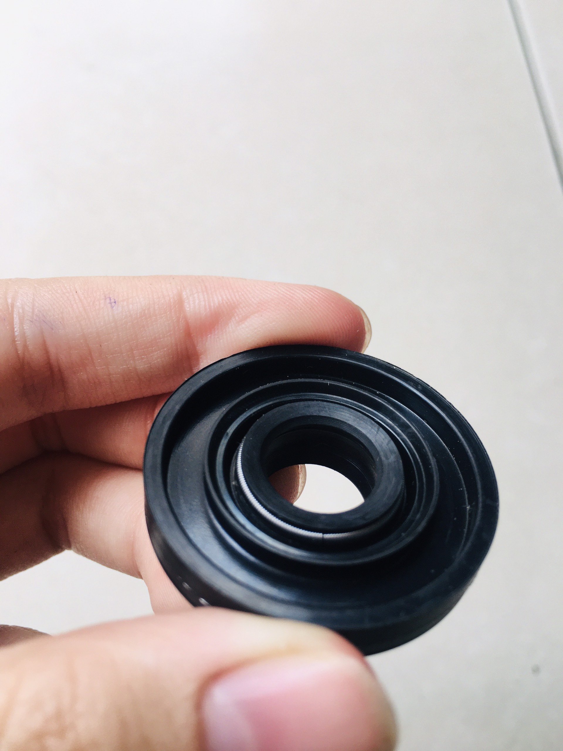 PHỐT TCLY 12*36*6.3/9 CAO SU N90