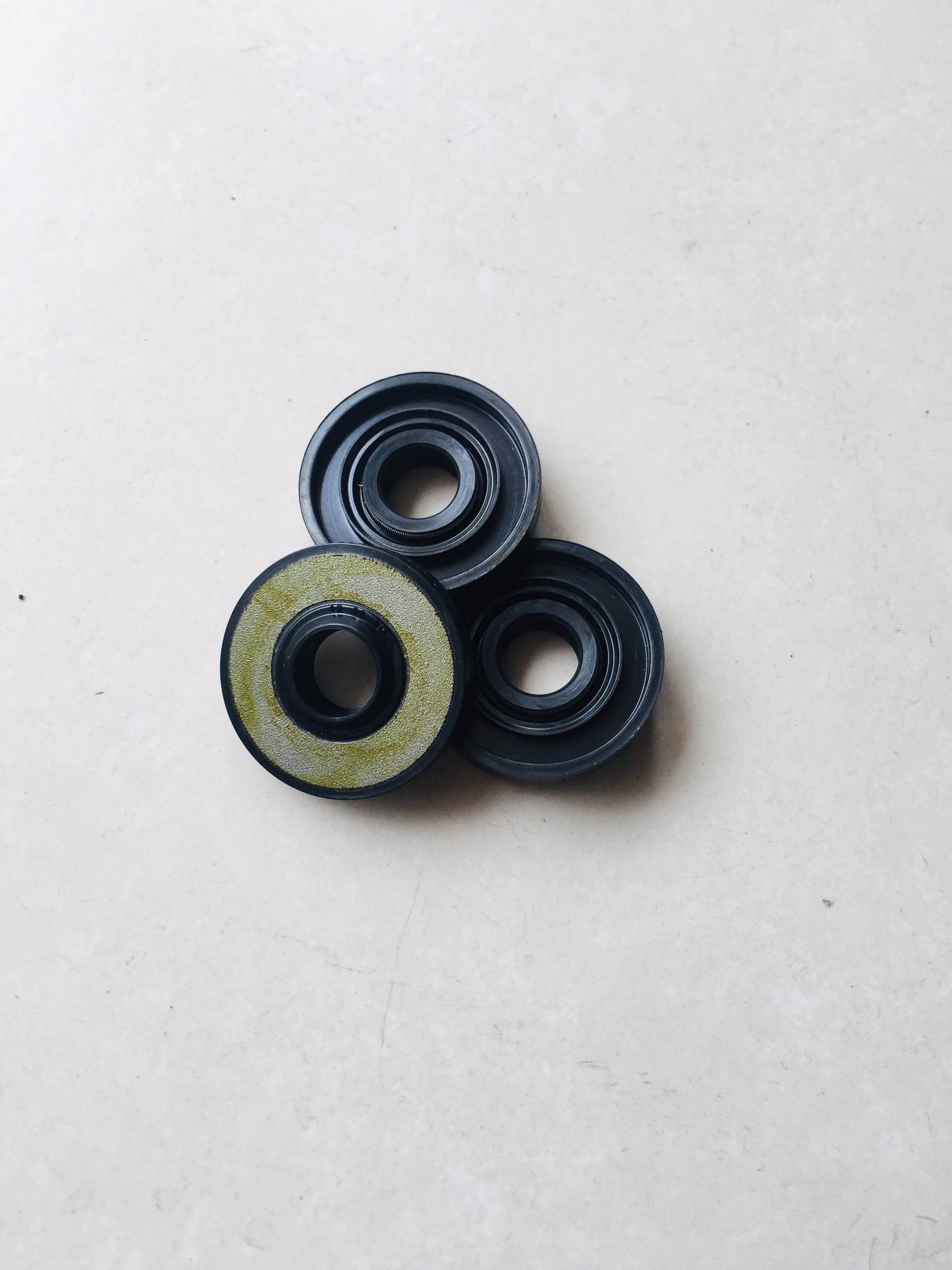 PHỐT TCLY 12*36*6.3/9 CAO SU N90