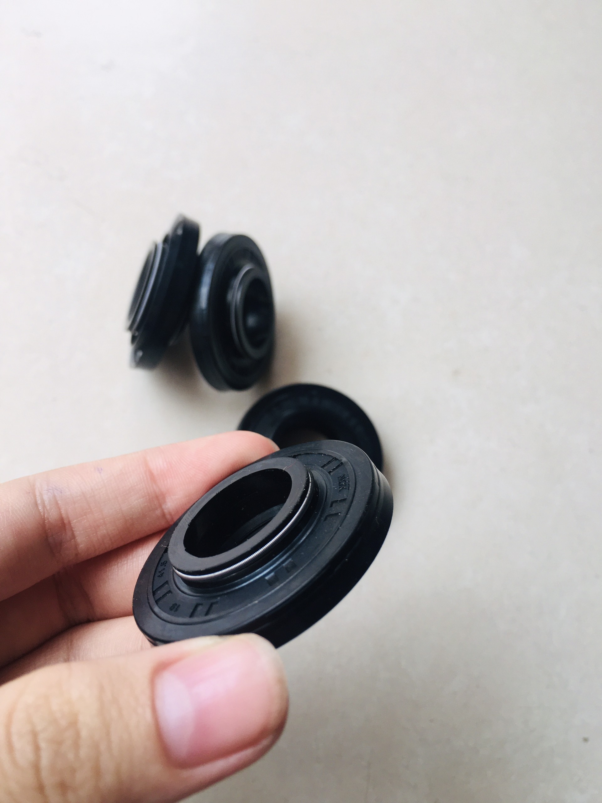 PHỐT TCLY 19*41.5*5.2/13.5 CAO SU N90