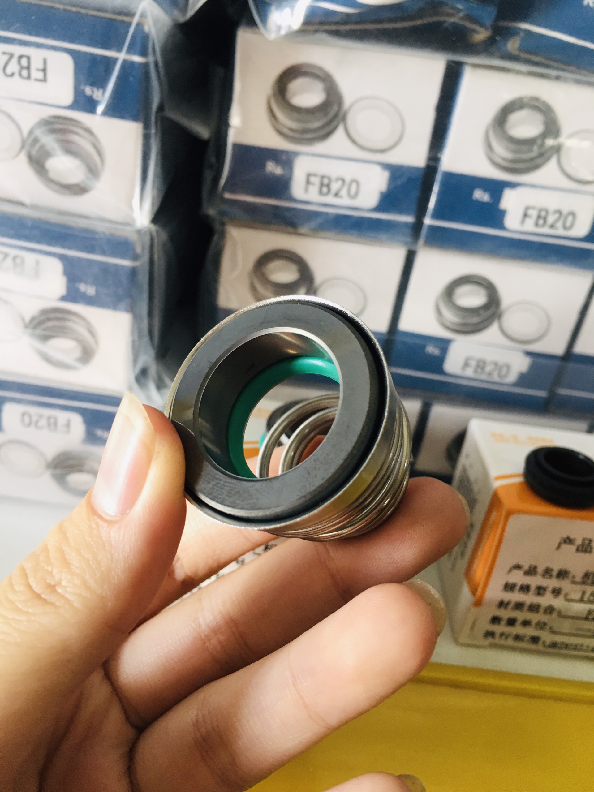 PHỐT MÁY BƠM EBARA, PHỐT BƠM NHỌN 155-19