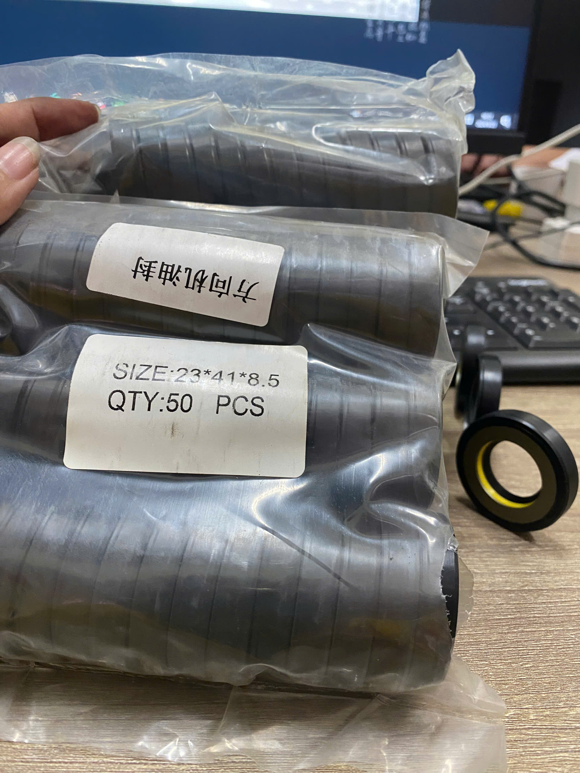 PHỐT TAY LÁI Scjy 23*41*8.5 Power Steering Rack Seal for Tractor Pump 90310-24012 For Tractor