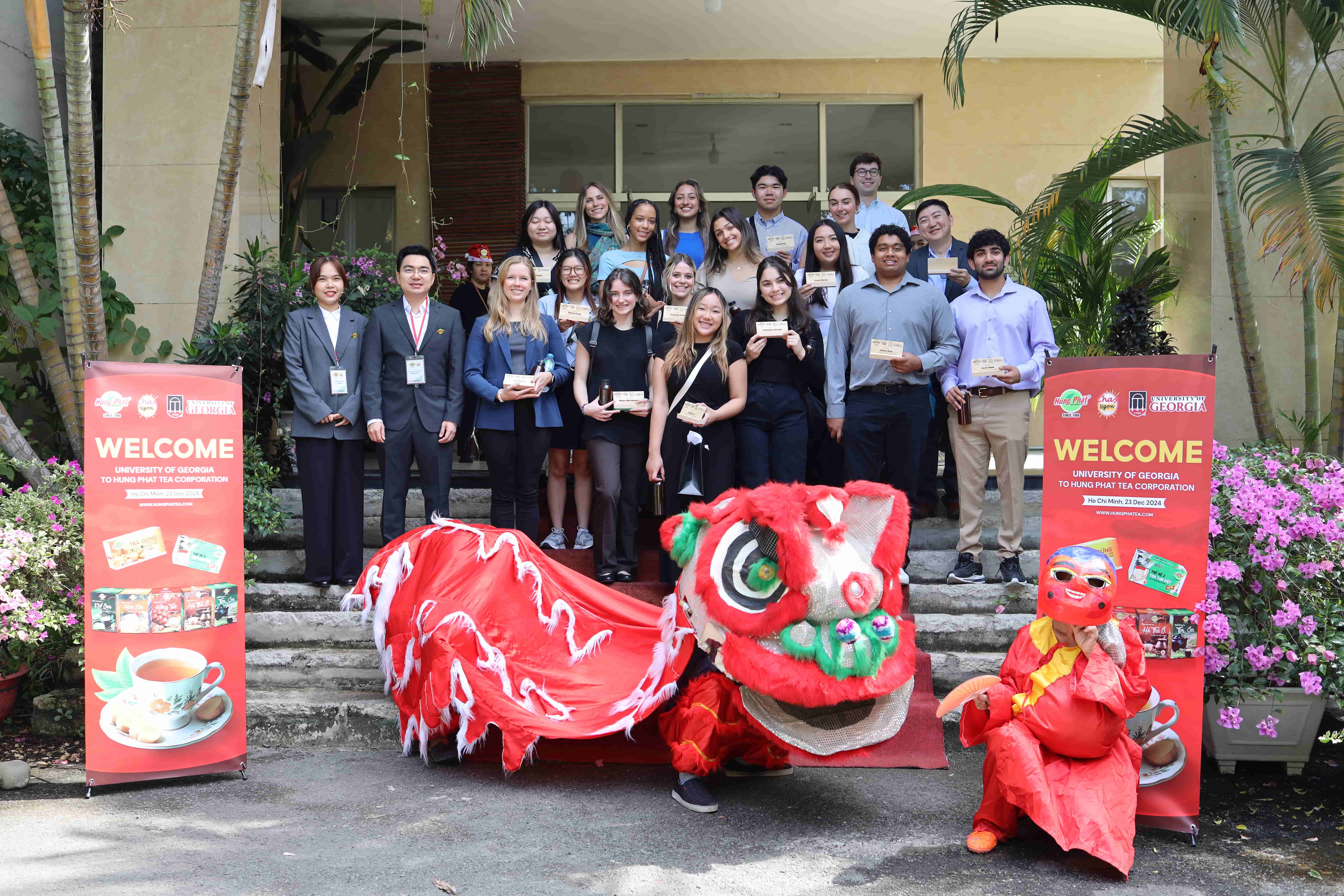 Chuyến tham quan thực tế của Trường Đại học Georgia tại Công ty Trà Hùng Phát