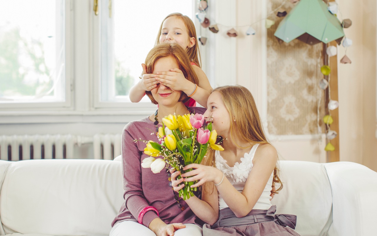 Ngày Của Mẹ Là Ngày Gì? Thông Tin Chi Tiết