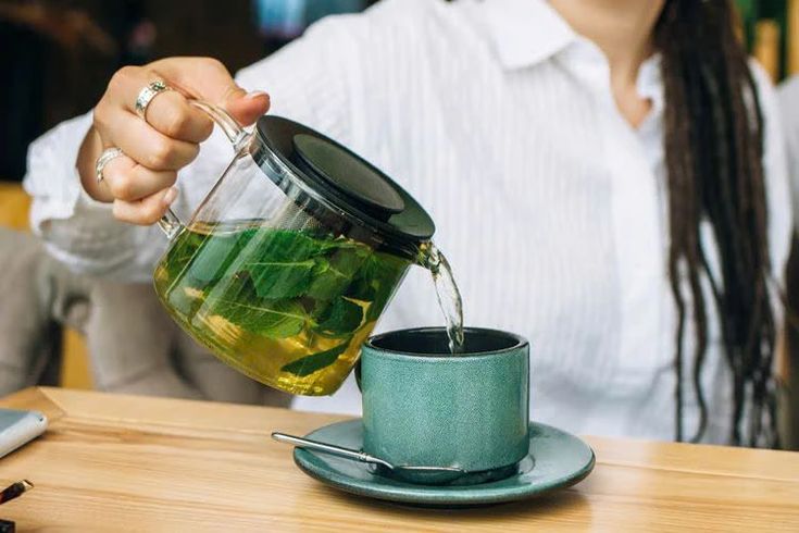 Trà Ổi Bao Nhiêu Calo? Uống Trà Ổi Có Giúp Giảm Mỡ Bụng Không?