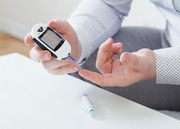 Hạ Đường Huyết Uống Nước Gì Để Ổn Định Nhanh Chóng?