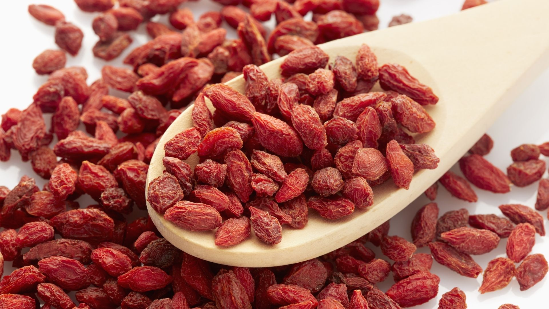 Uống Trà Kỷ Tử Mỗi Ngày: Bí Quyết Sống Khỏe & Trẻ Đẹp