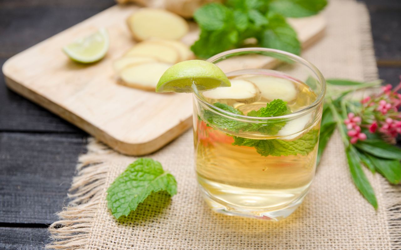 Nên uống trà gừng vào thời điểm nào?