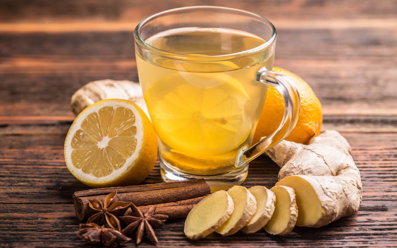 Cách Pha Trà Gừng Quế Dễ Như Ở Quán