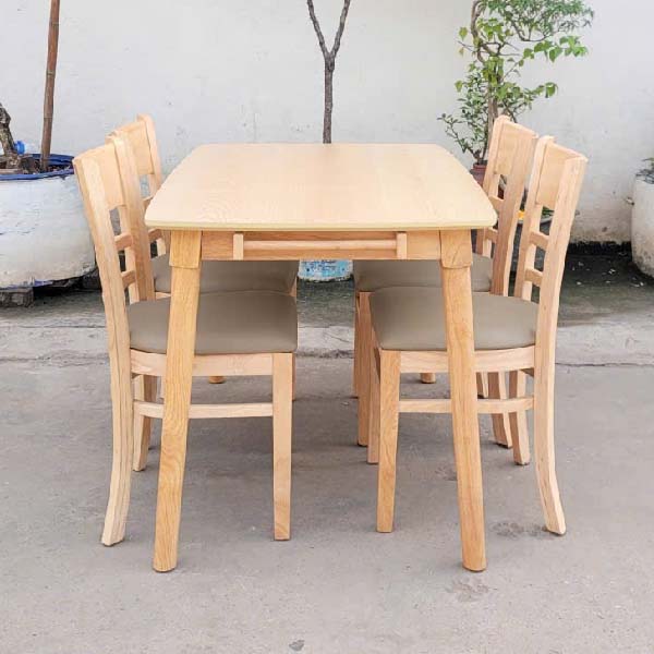 Bộ Bàn Ăn Gỗ Tự Nhiên Giá Rẻ – Sự Lựa Chọn Hoàn Hảo Cho Mọi Gia Đình