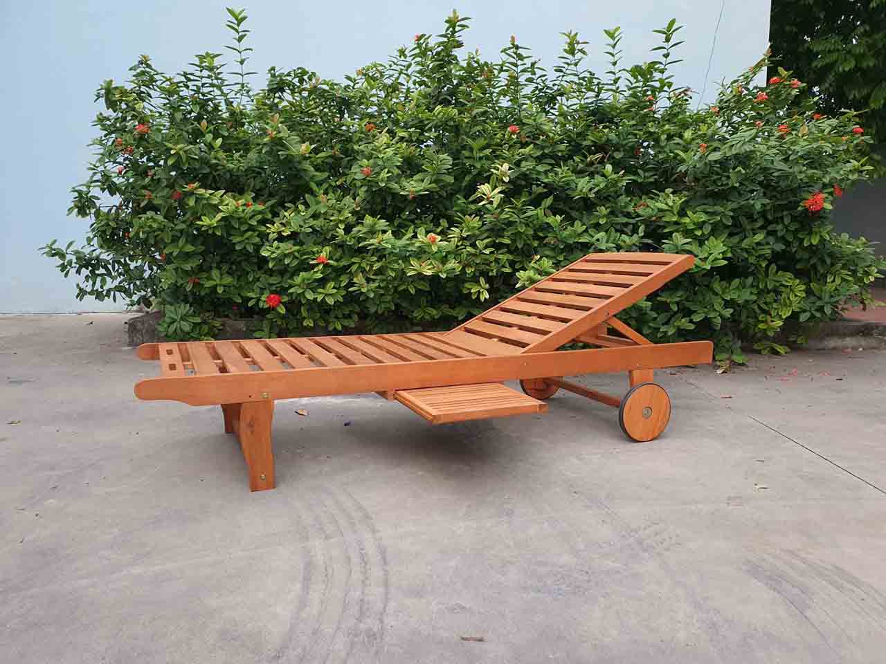 Biến Hóa Không Gian Ngoại Thất Với Ghế Hồ Bơi & Giường Nằm Tắm Nắng Tại Nội Thất LHQ