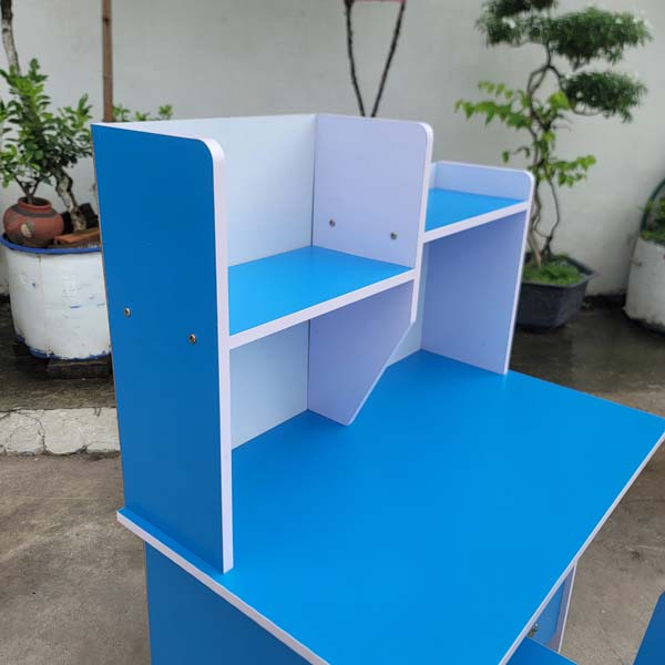 Bộ bàn ghế học sinh nhí, Gỗ MDF chống trầy, Màu xanh, hồng, Tháo ráp tiện lợi, Tiết kiệm vận chuyển