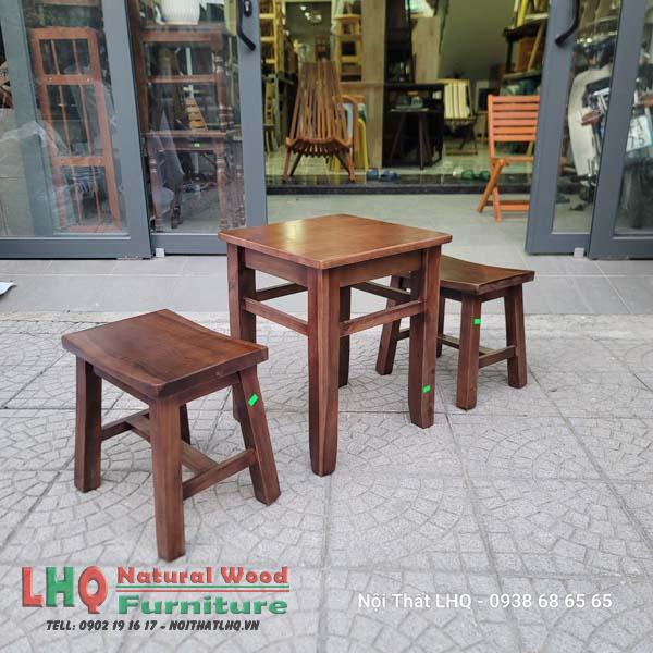 Bộ bàn ghế cafe vỉa hè, gỗ tự nhiên, kích thước nhỏ, giá ưu đãi tại Nội Thất LHQ