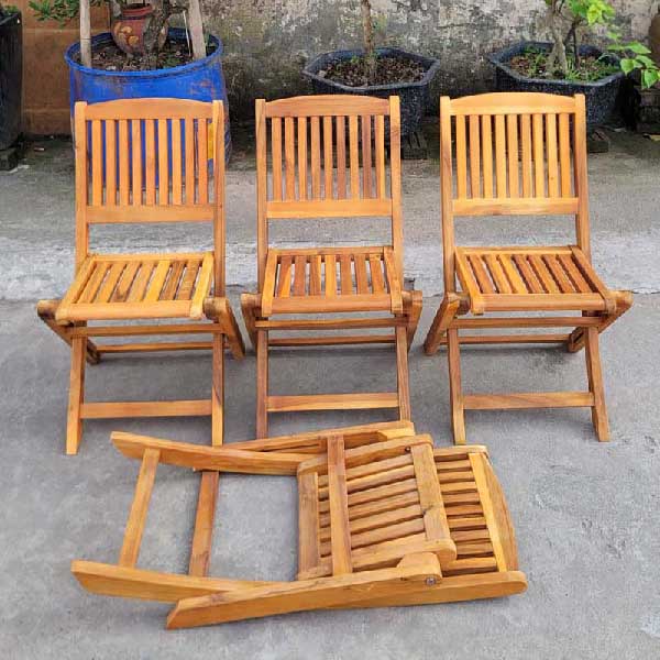 Bàn Ghế Cafe Gỗ Tràm - Sự Lựa Chọn Hoàn Hảo Cho Không Gian Quán