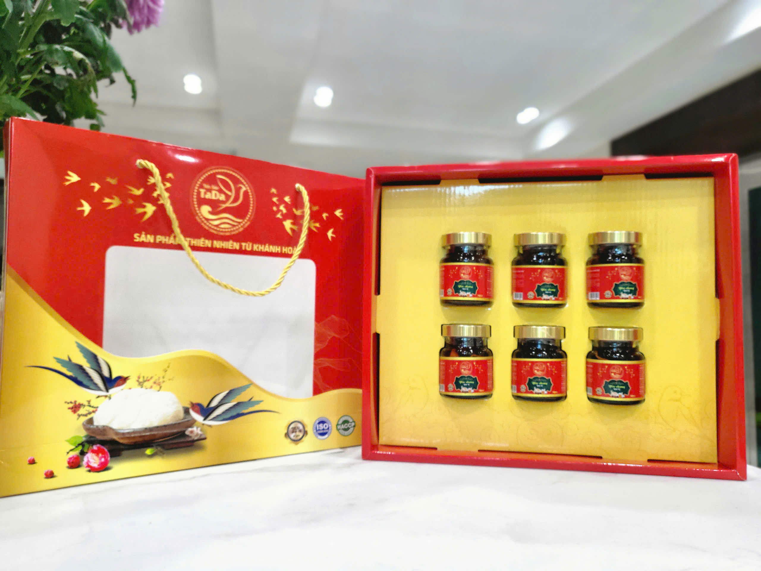 Yến chưng Tam vị