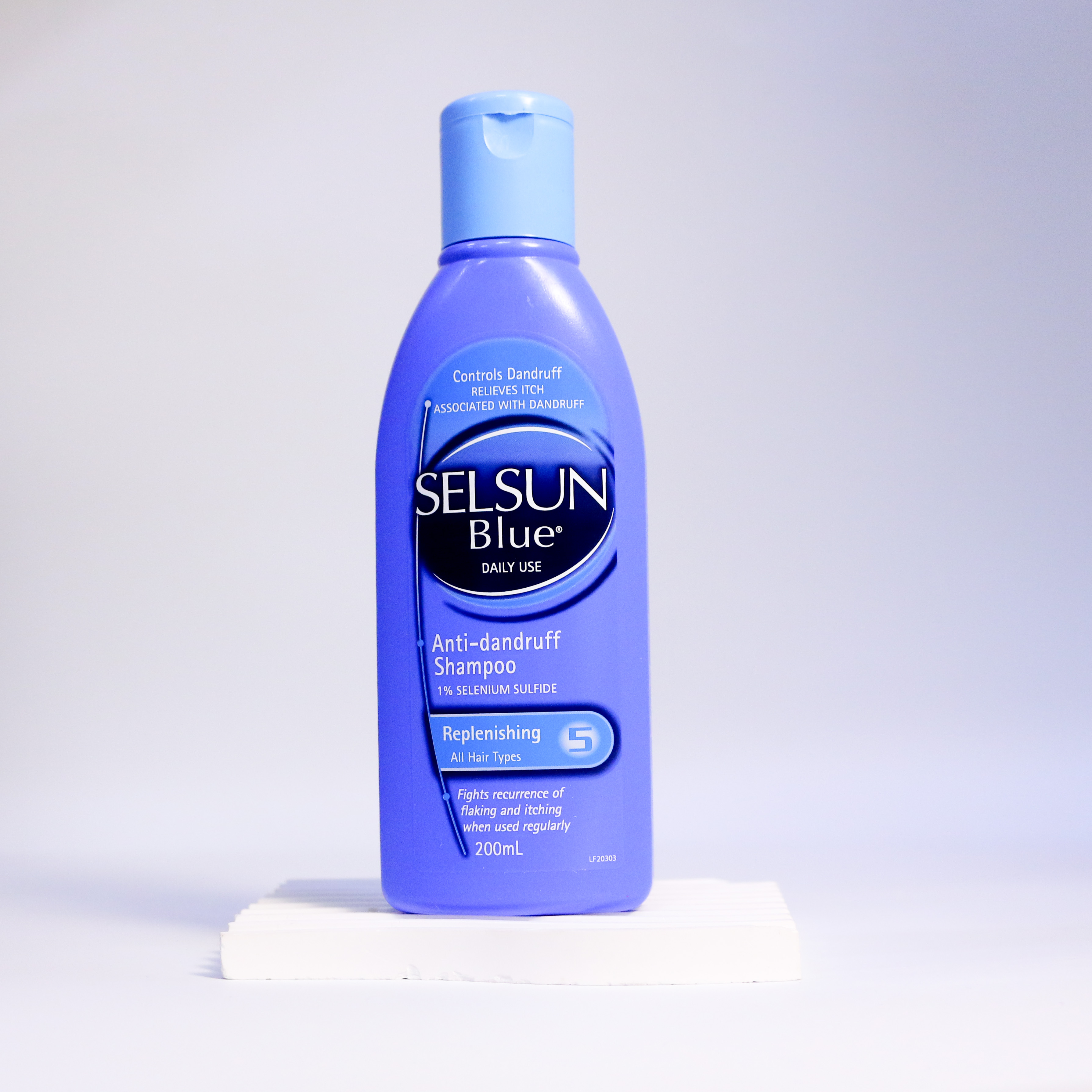 Selsun blue daily use replenishing dầu gội trị gàu dành cho mọi loại tóc 200ml (09/28)