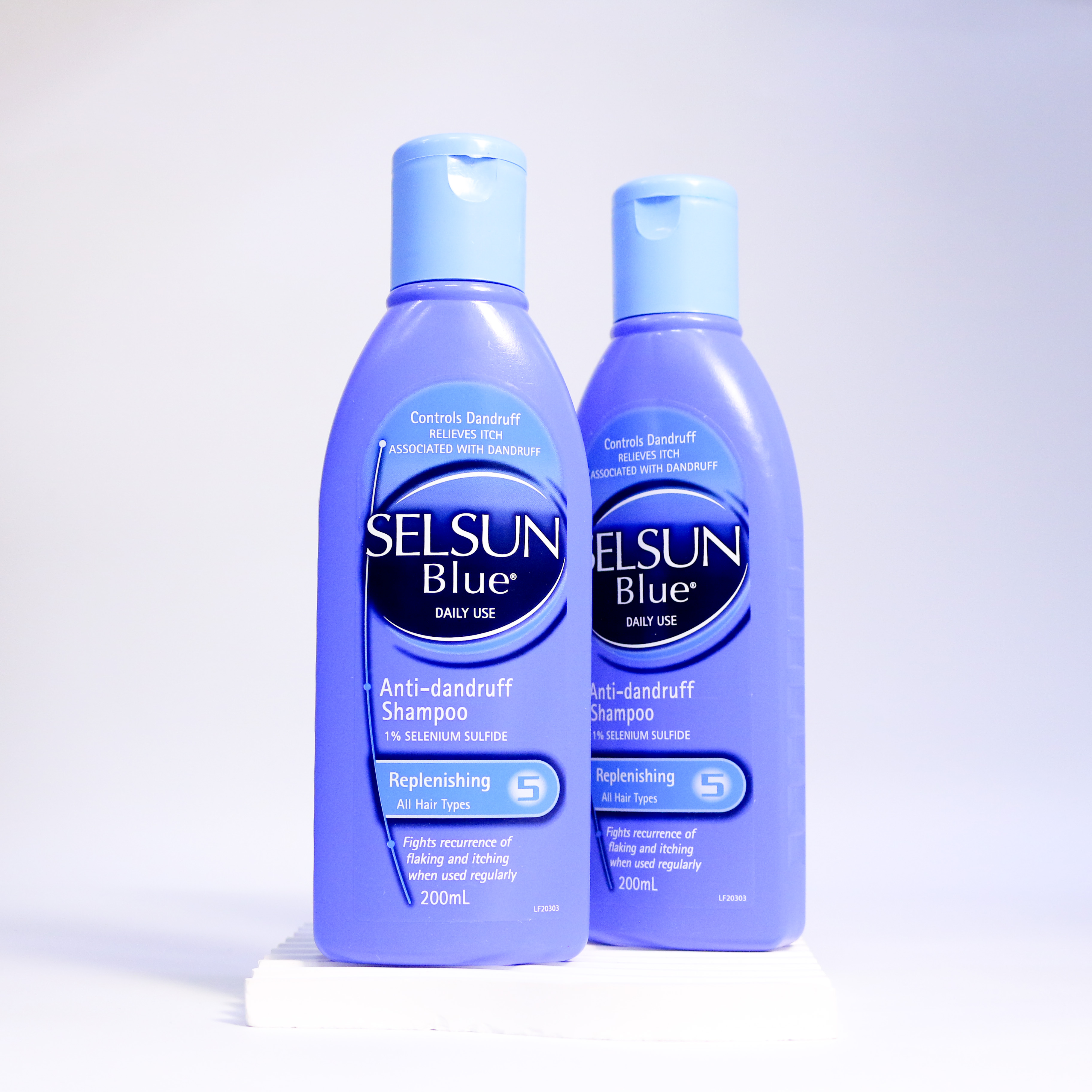 Selsun blue daily use replenishing dầu gội trị gàu dành cho mọi loại tóc 200ml (09/28)