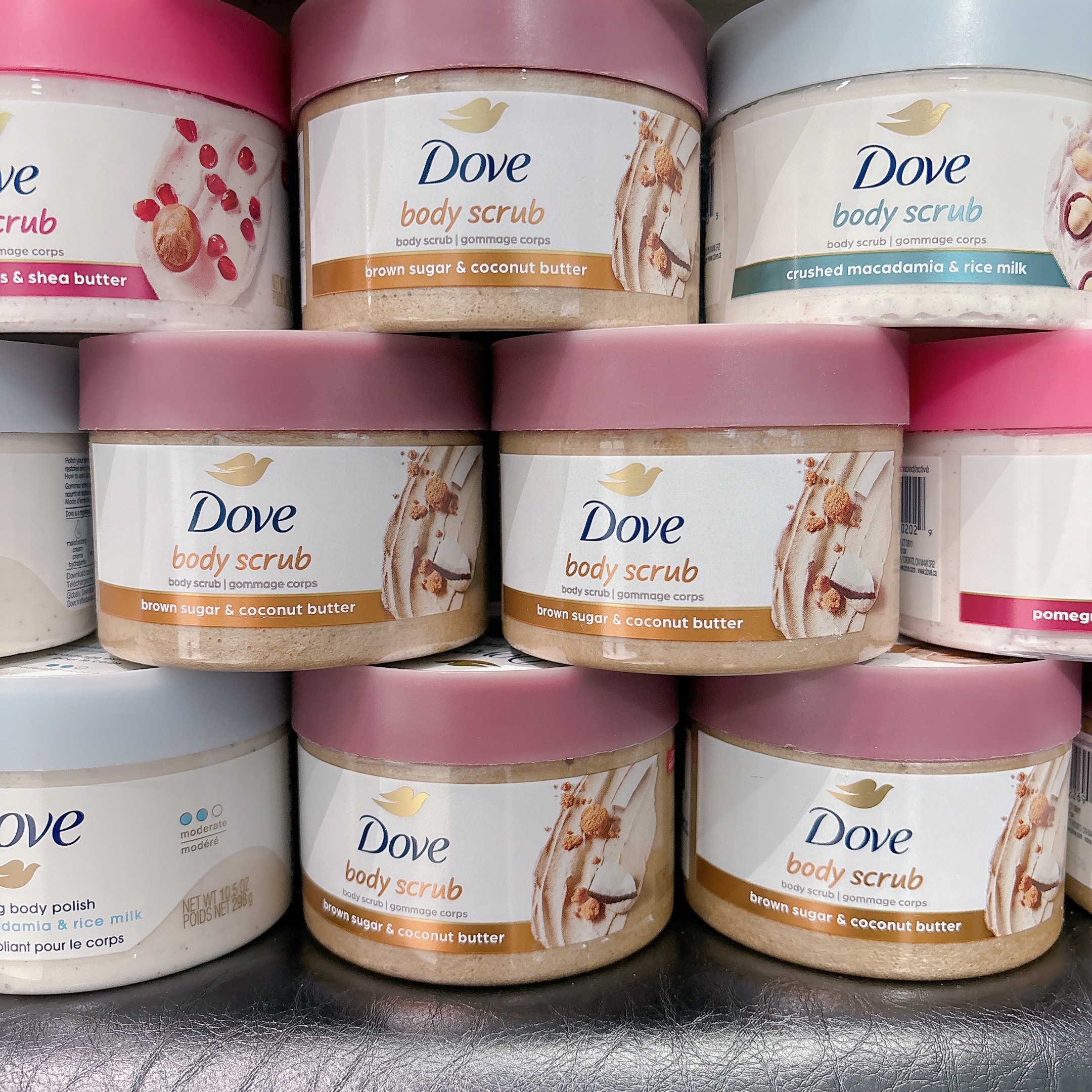 Dove Body Scrub brown sugar & coconut butter tẩy tế bào chết mùi đường nâu  - dừa 298g (08/26)