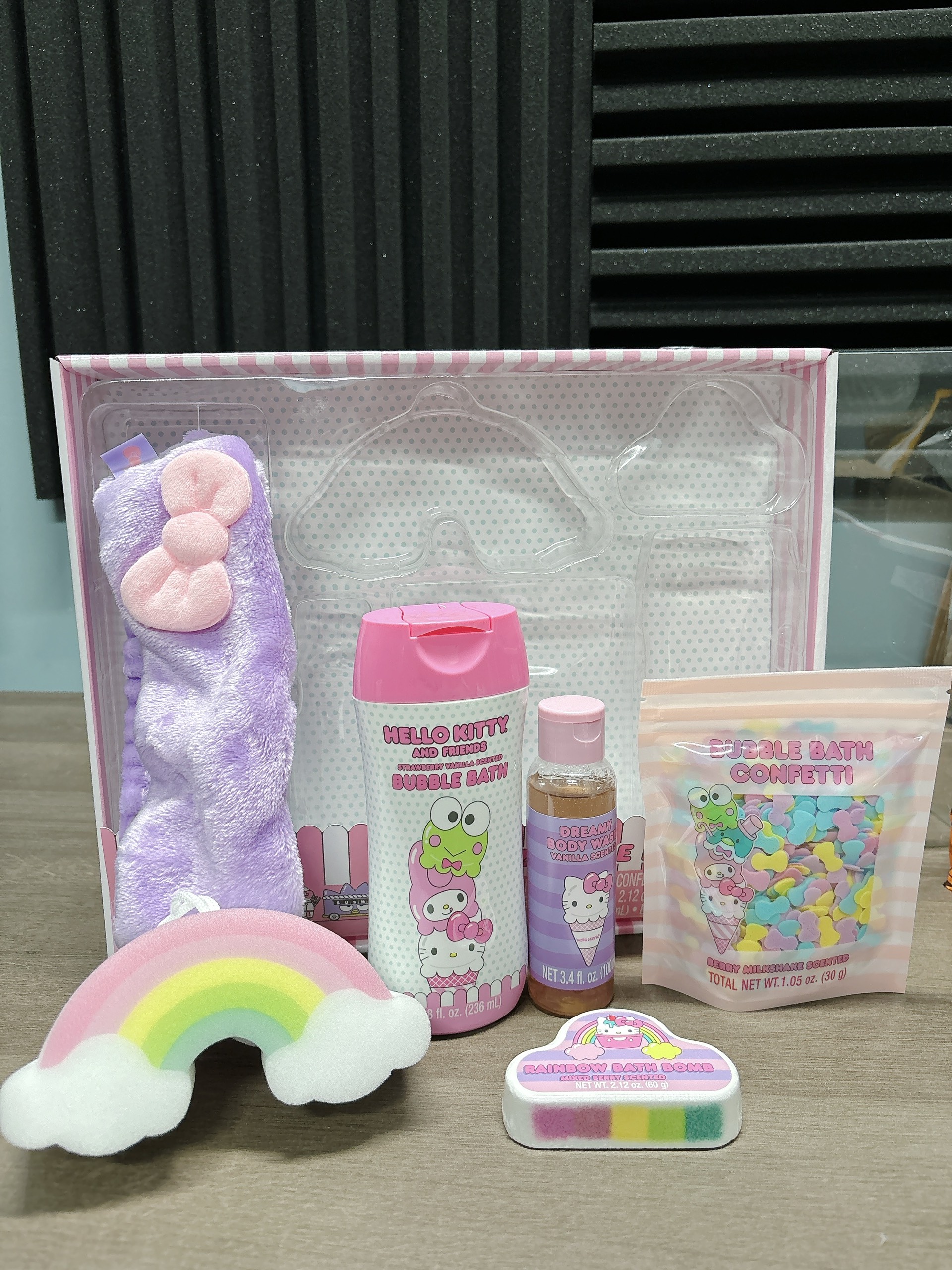 Cozy Time Bath Hello Kitty Set - bộ tắm cho bé mẫu bé gái 6 món