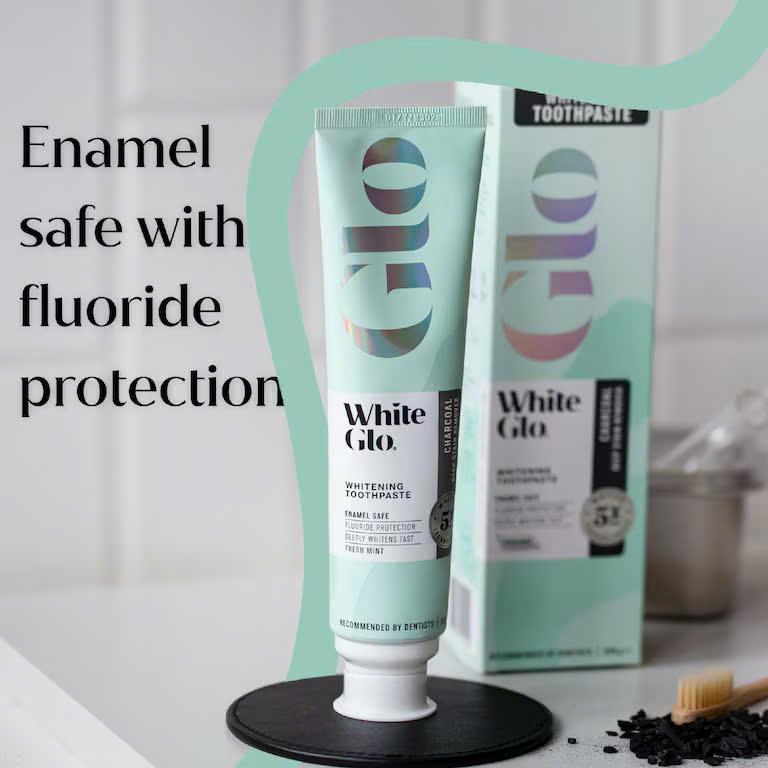White Glo Whitening Toothpaste Charcoal Deep Stain Remover kem đánh răng làm trắng - than hoạt tính 205g (2029)