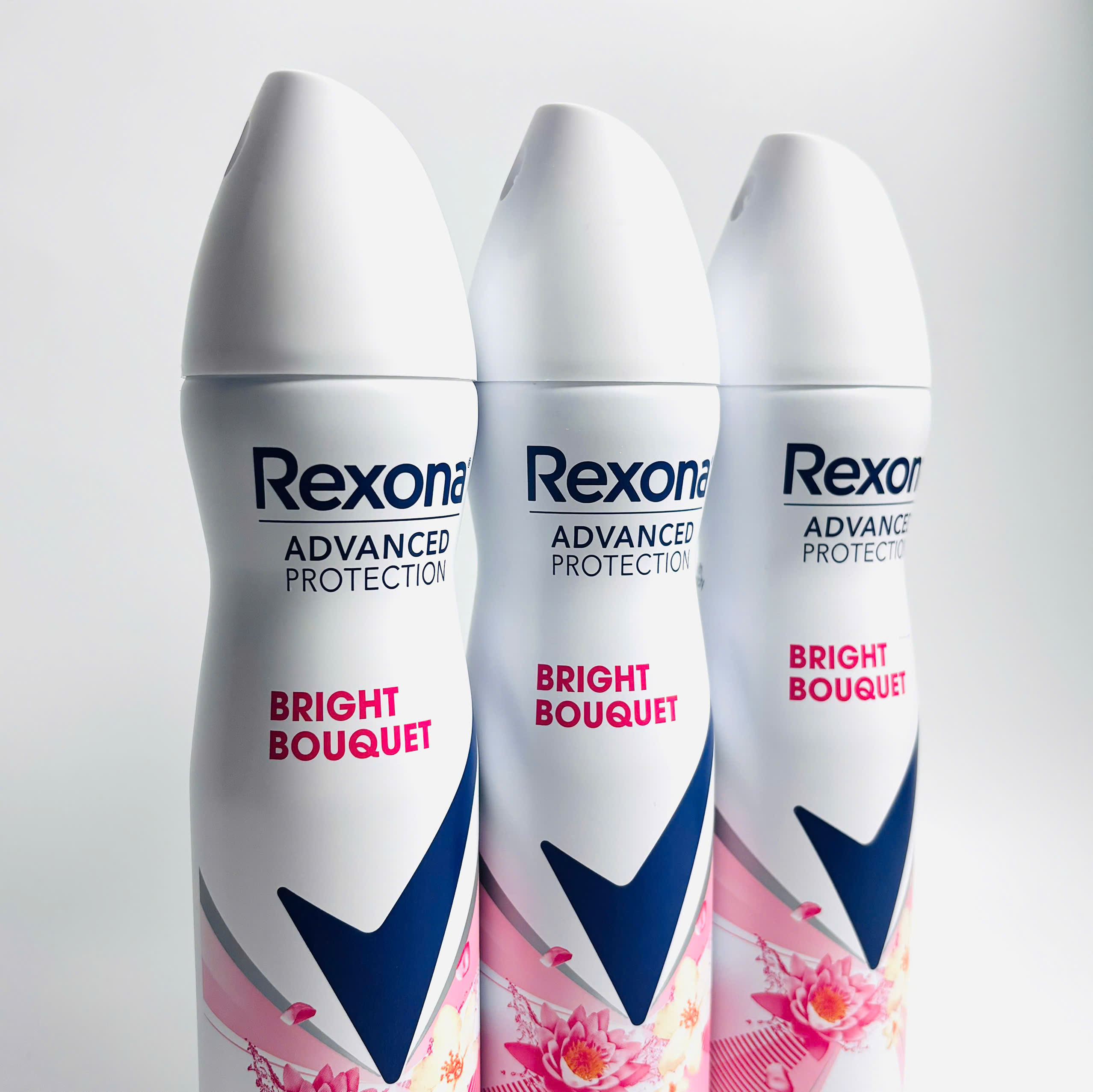 Rexona Women Advanced Protection Bright Bouquet xịt khử mùi cho nữ 220ml
