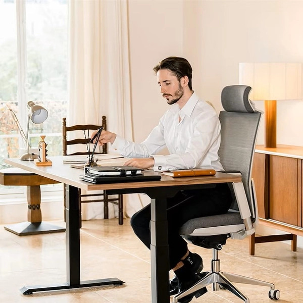 Những lợi ích sức khỏe của việc sử dụng bàn nâng hạ