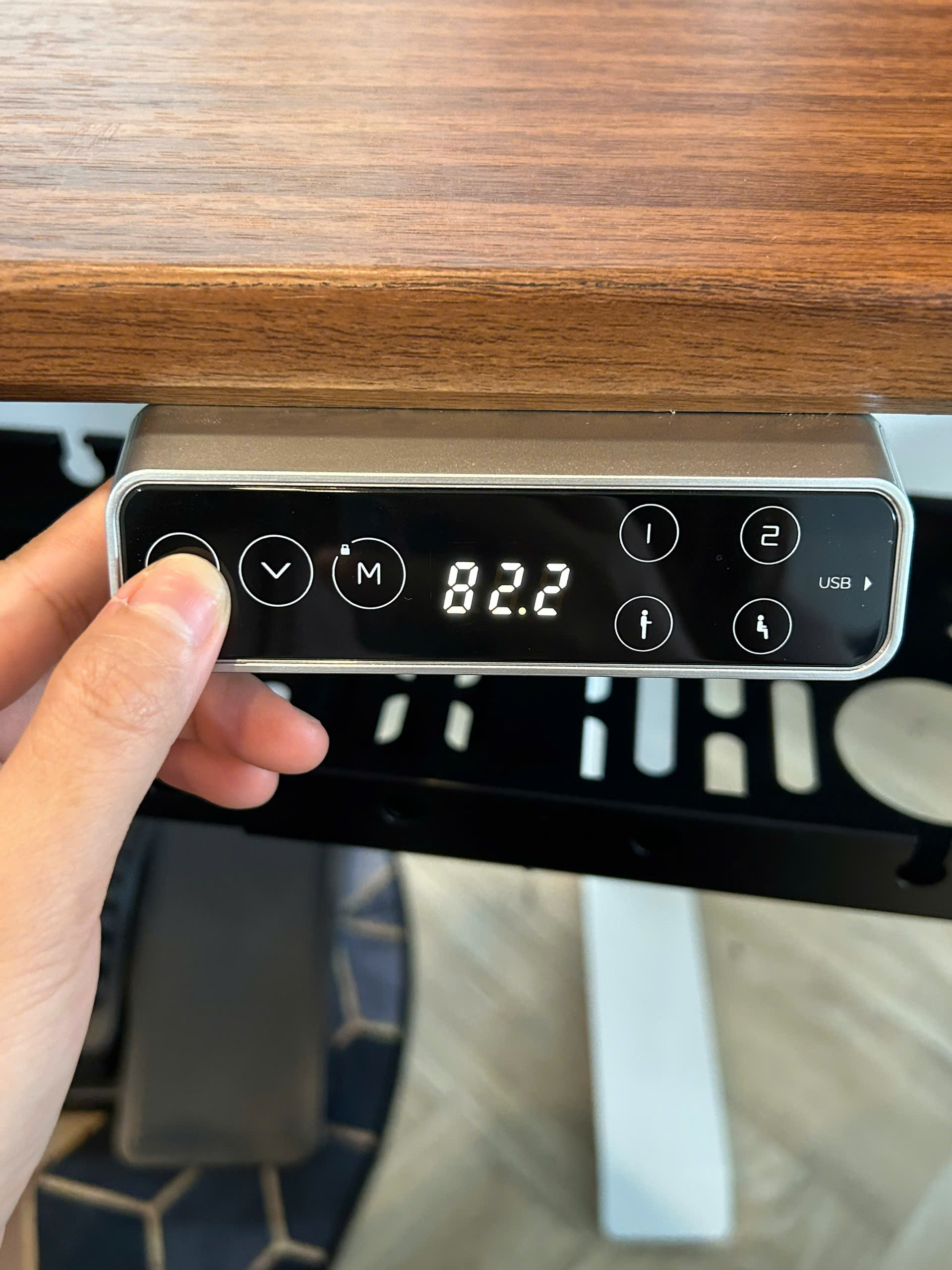 Bàn nâng hạ Việt Nam có đủ sức đối đầu hàng ngoại? 