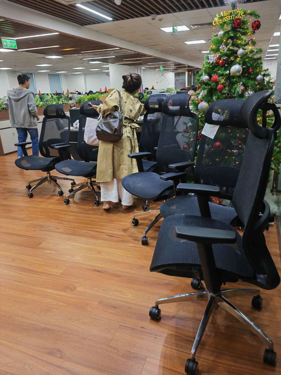 Dự Án Ghế Công Thái Học Upgen Lumix – Vietnam Synergix Technologies Company Limited