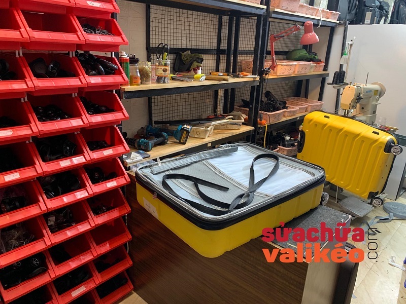 Sửa vali kéo tại Ciputra-Ngoại Giao Đoàn-Xuân La-Xuân Đỉnh