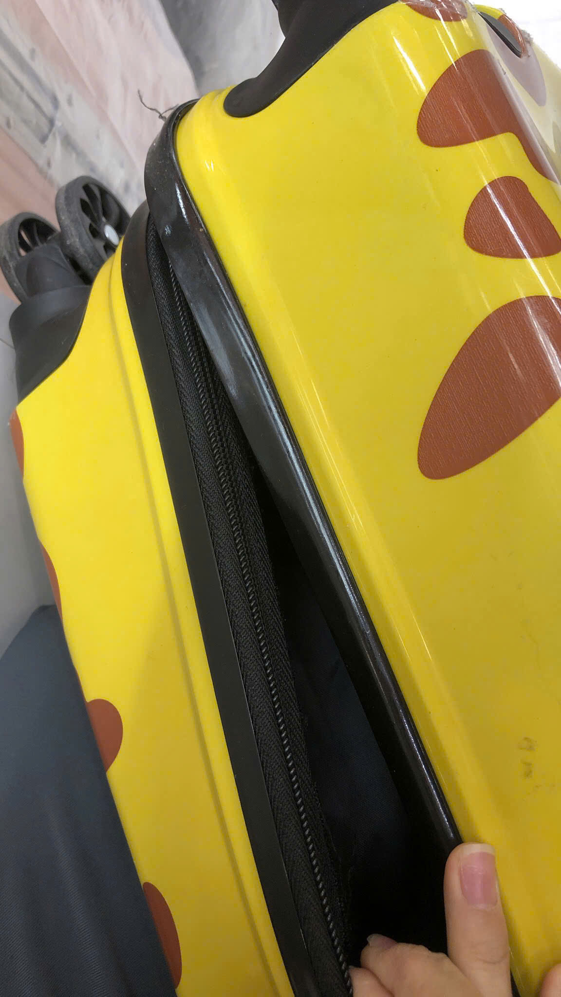 Thay dây kéo vali 23