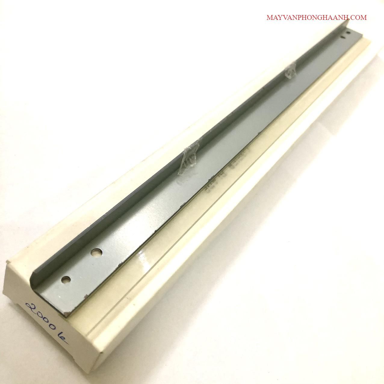 Gạt mực Recoh 2000LE