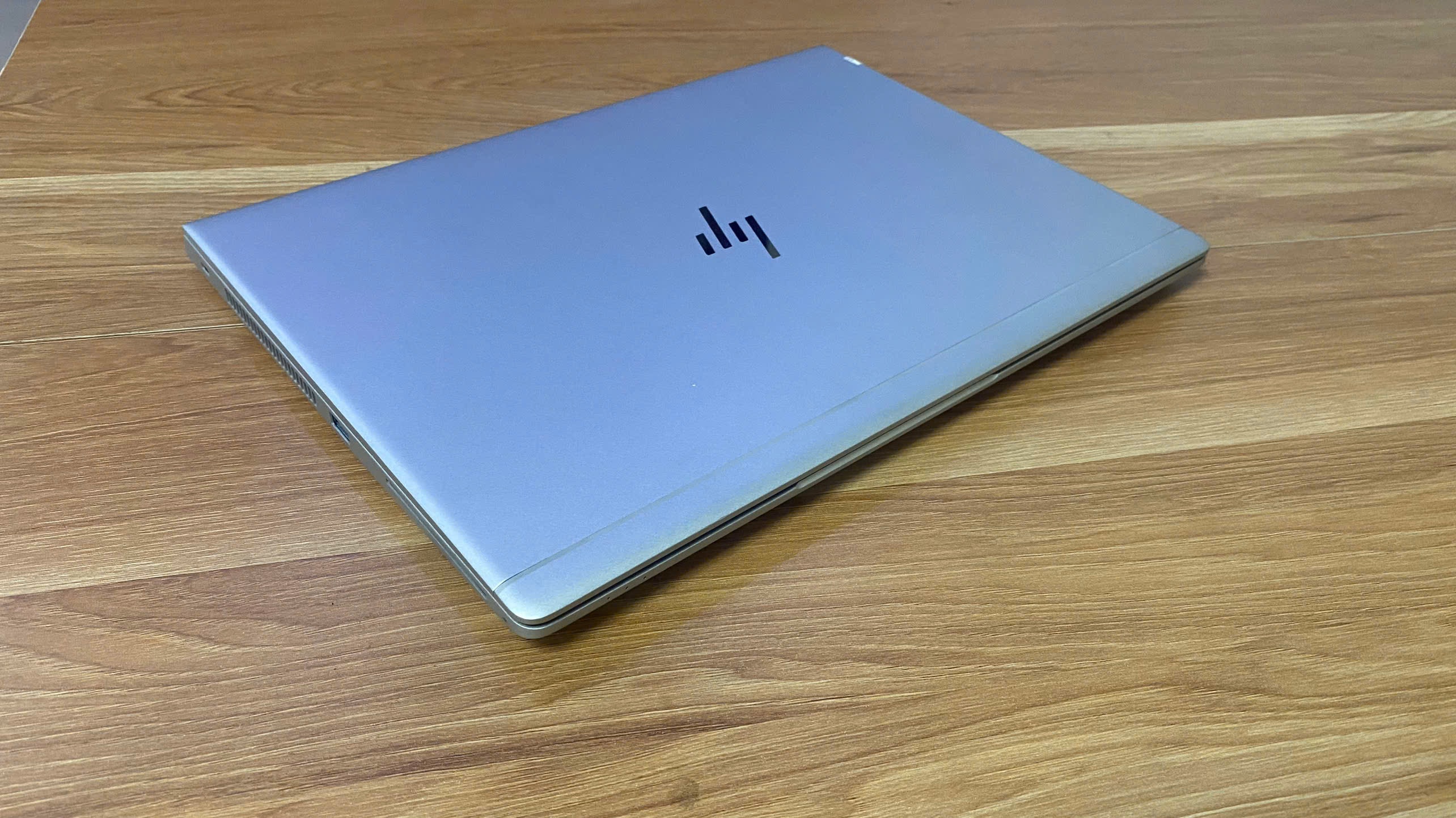 Máy Tính Xách Tay Laptop Cũ HP EliteBook 840 G6 - Intel Core i5 | 14 inch Full HD