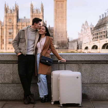 Deal vali 20/10 - Tặng nàng hành trang mới
