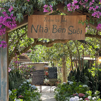 Tiệm cà phê Nhà Bên Suối - Nơi check in lý tưởng tại Đà Lạt