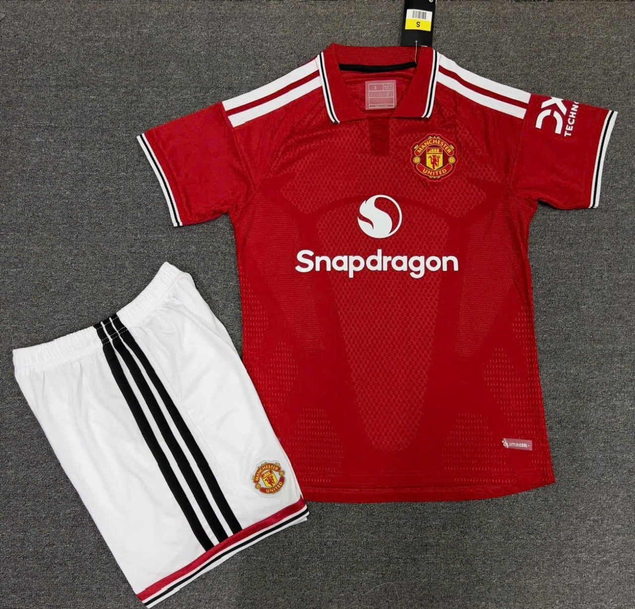Manchester United 2026 - 2027